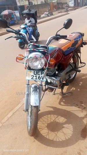Bajaj Boxer 100 2019 Red