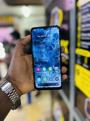 Realme V30 128 GB Black