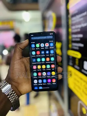 Realme V30 128 GB Black