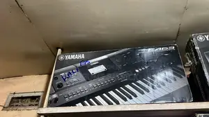 Yamaha Keyboard PSR E463