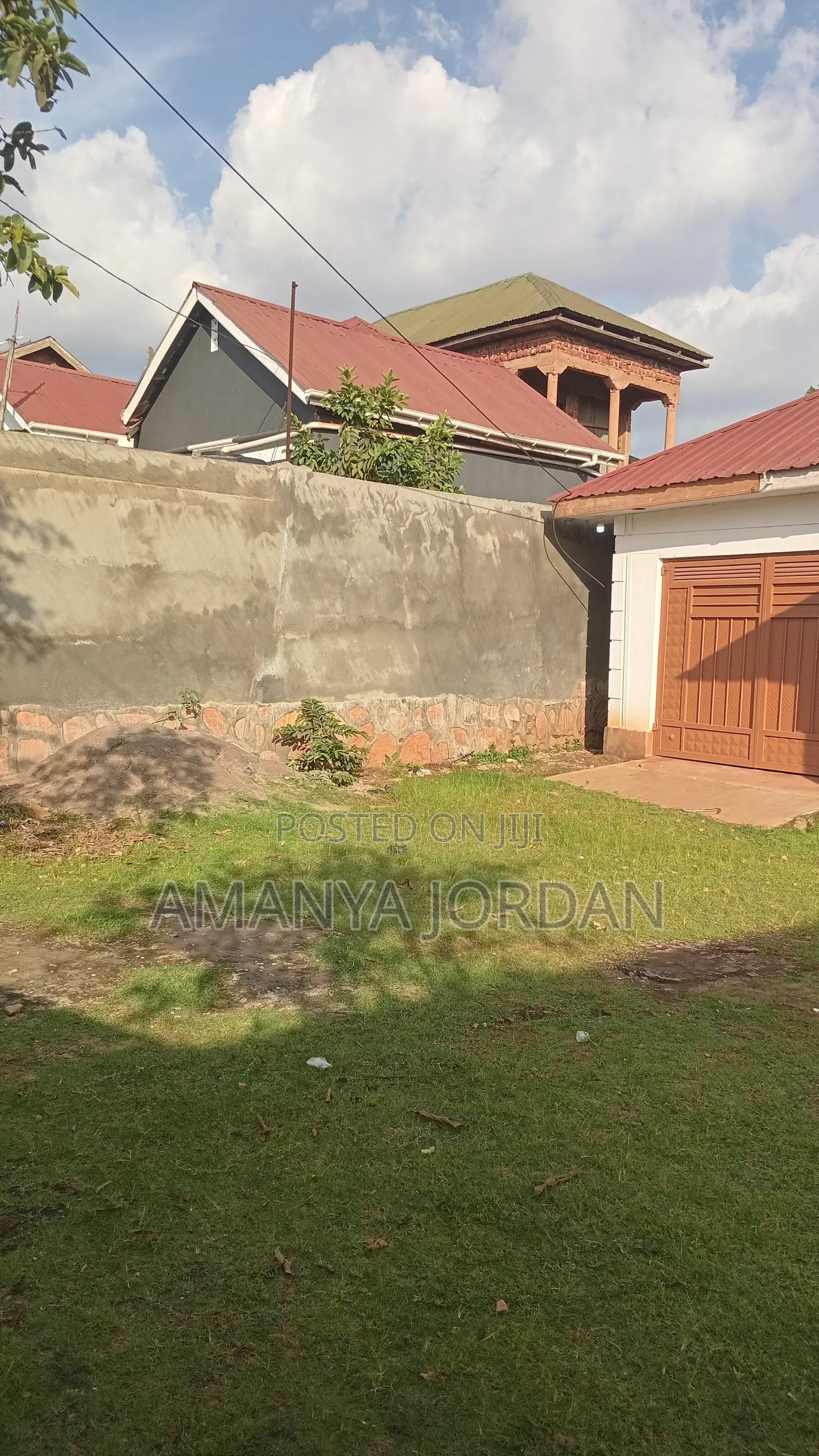 3bdrm House in Wakiso / Wakiso for sale