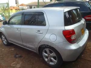 Toyota IST 2007 Silver