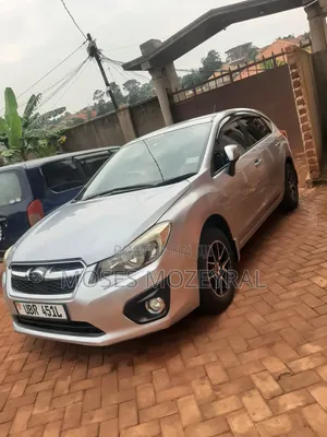 Subaru Impreza 2.0i Hatchback CVT 2012 Silver