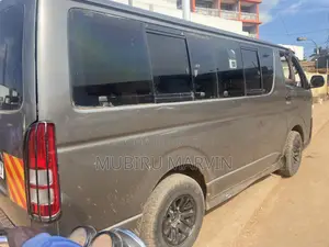 Toyota HiAce 2018 Black