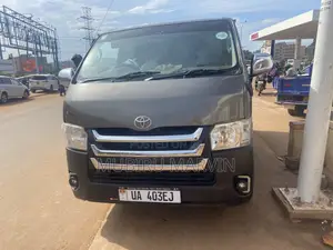 Toyota HiAce 2018 Black