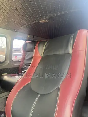 Toyota HiAce 2018 Black