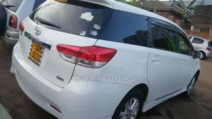 Toyota Wish 2011 White