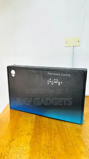 New Laptop Alienware 16 Aurora 16GB Intel Core 7 SSD 1T