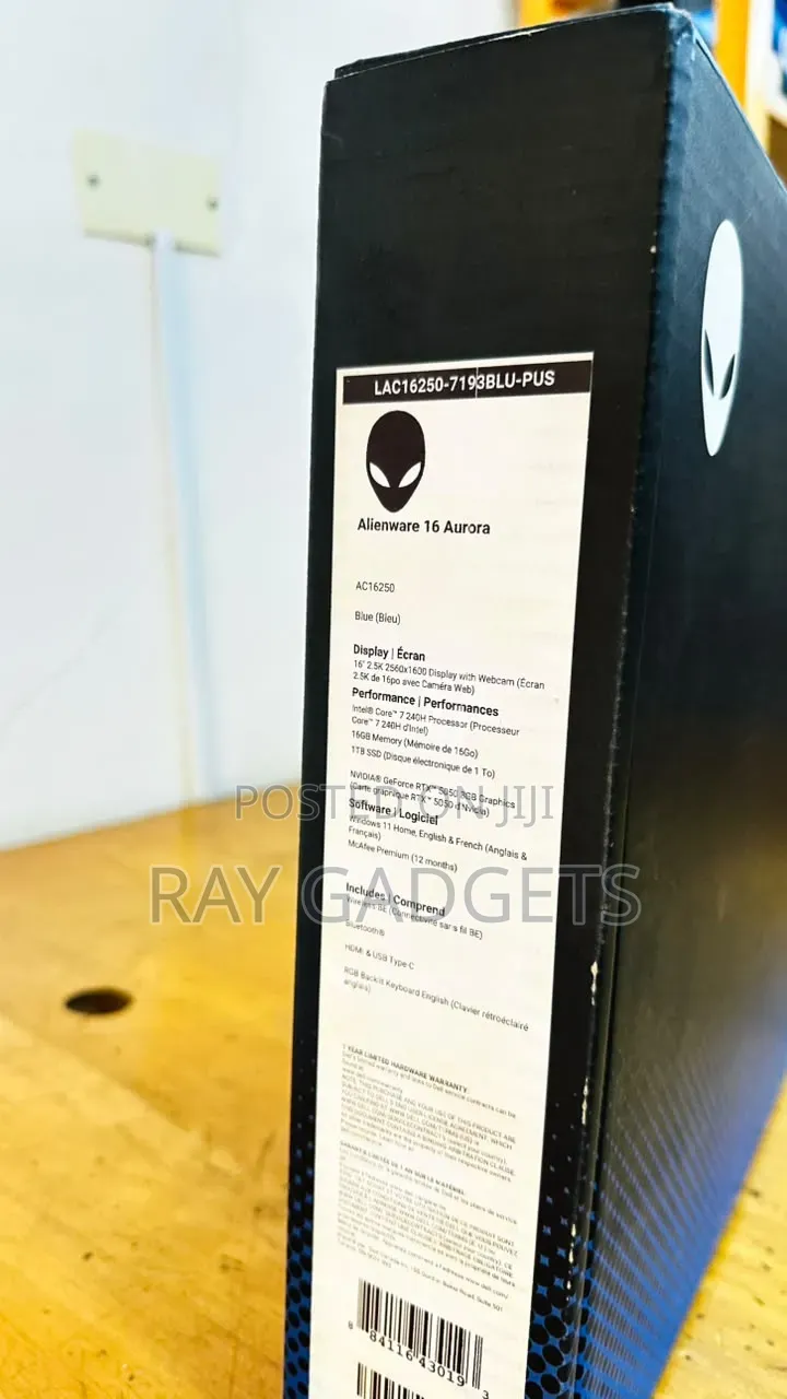 New Laptop Alienware 16 Aurora 16GB Intel Core 7 SSD 1T