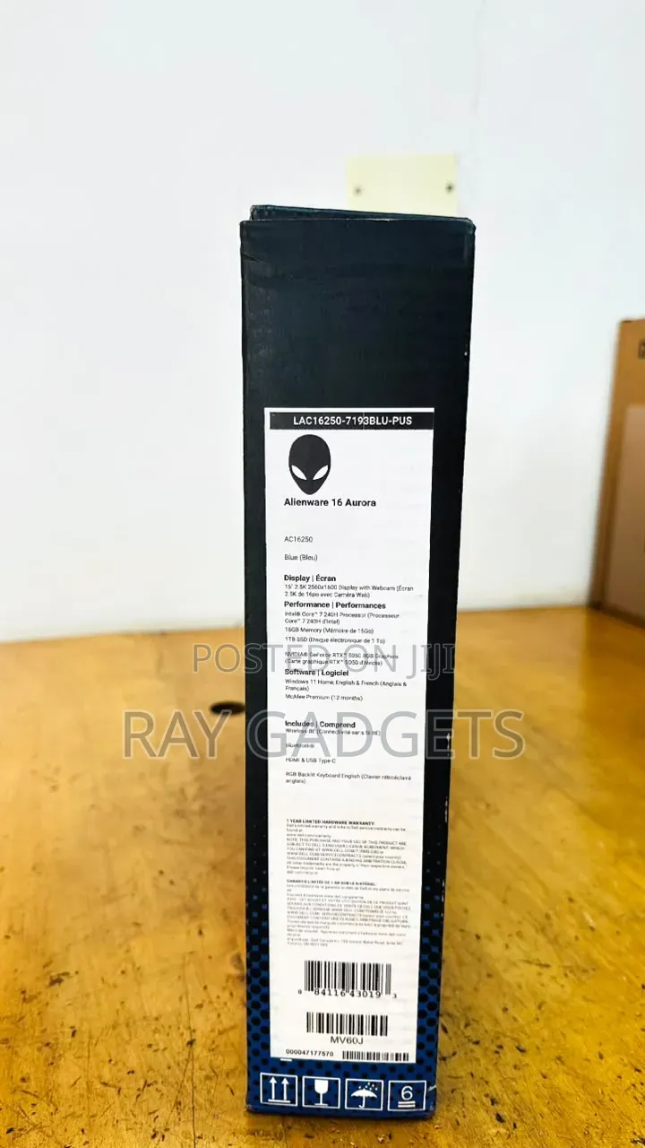 New Laptop Alienware 16 Aurora 16GB Intel Core 7 SSD 1T