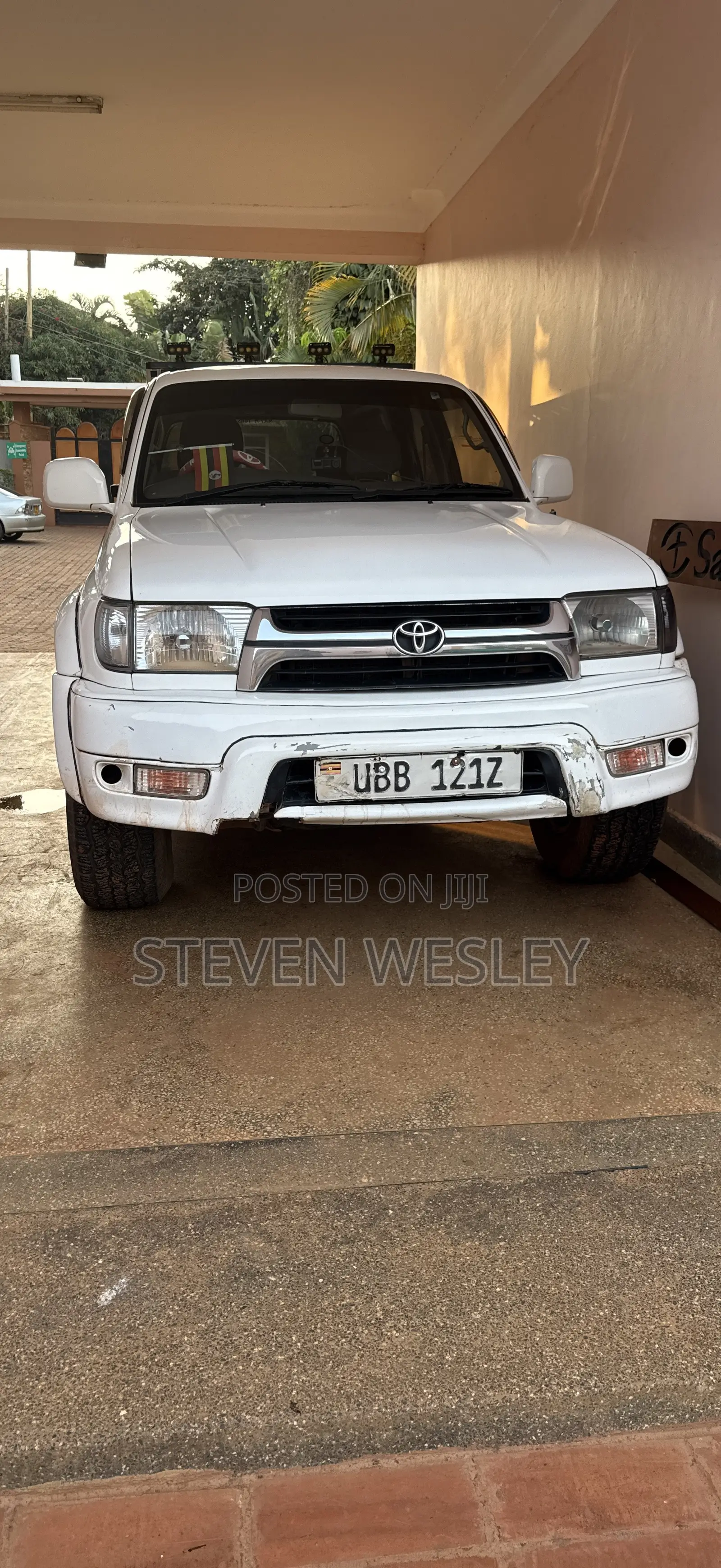 Toyota Hilux Surf 2.7 SSR 2000 White