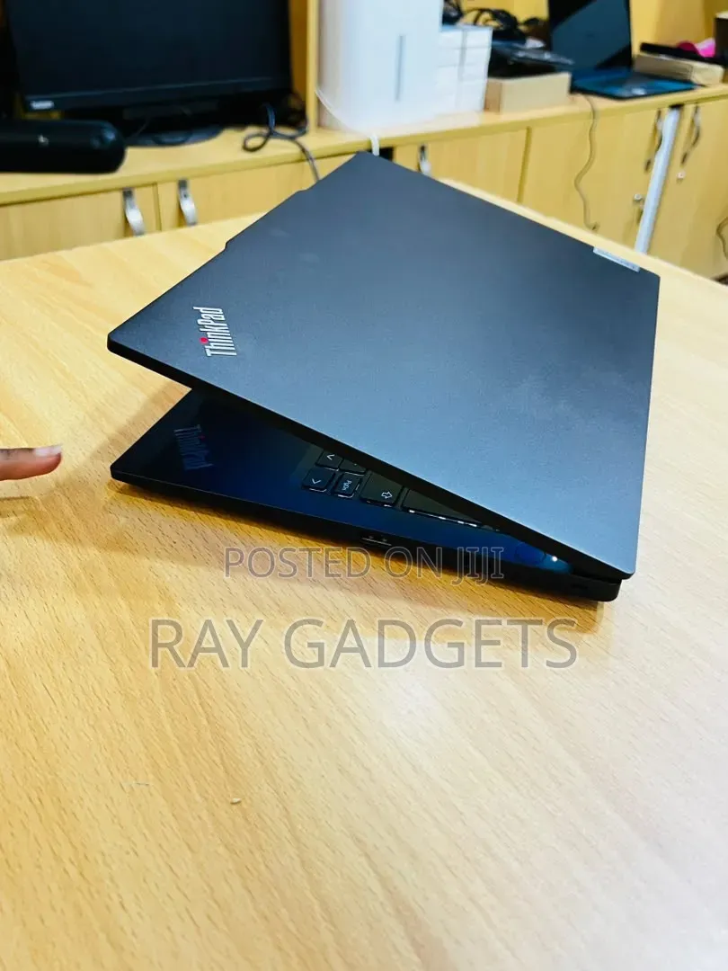 New Laptop Lenovo ThinkPad E14 Gen 6 8GB Intel Core Ultra 5 SSD 512GB