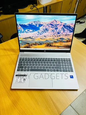 New Laptop HP OmniBook 5 16" 16GB Intel Core Ultra 7 SSD 1T