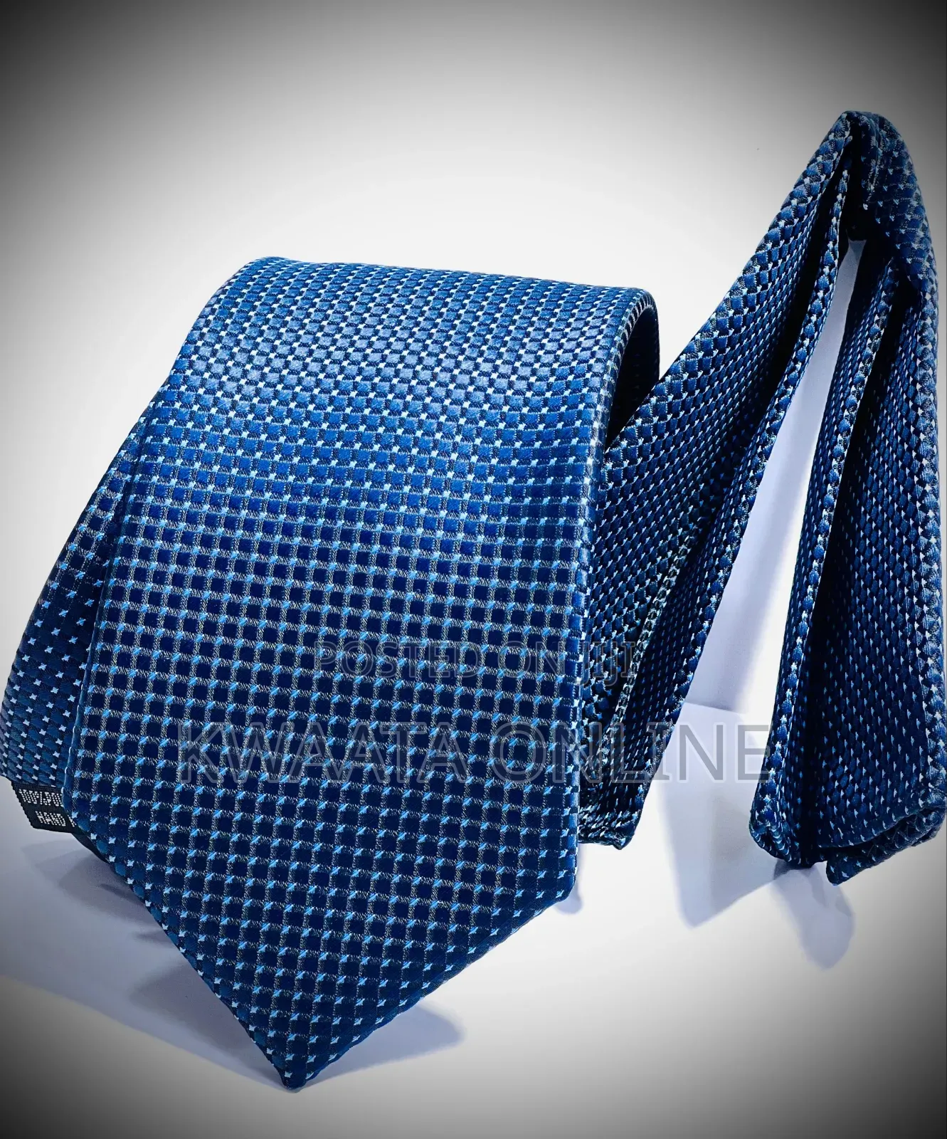 Premium Woven Silk Necktie & Pocket Square Set –Luxury Men's Accessory