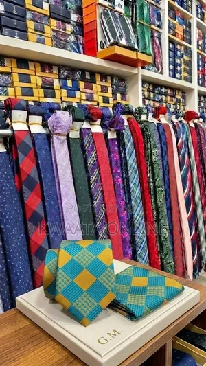 Premium Woven Silk Necktie & Pocket Square Set –Luxury Men's Accessory