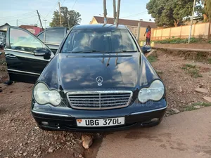 Mercedes-Benz C200 2006 Black
