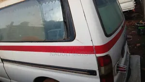 Toyota HiAce 2001 White