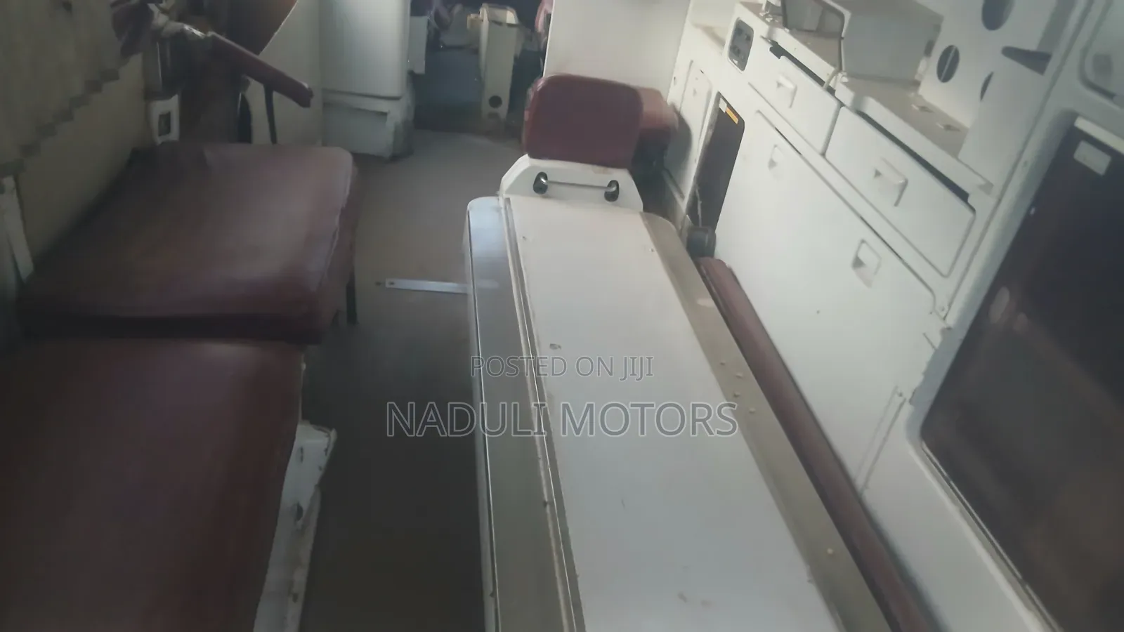 Toyota HiAce 2001 White