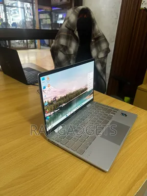 New Laptop HP Envy x360 13z 8GB Intel Core i7 SSD 512GB