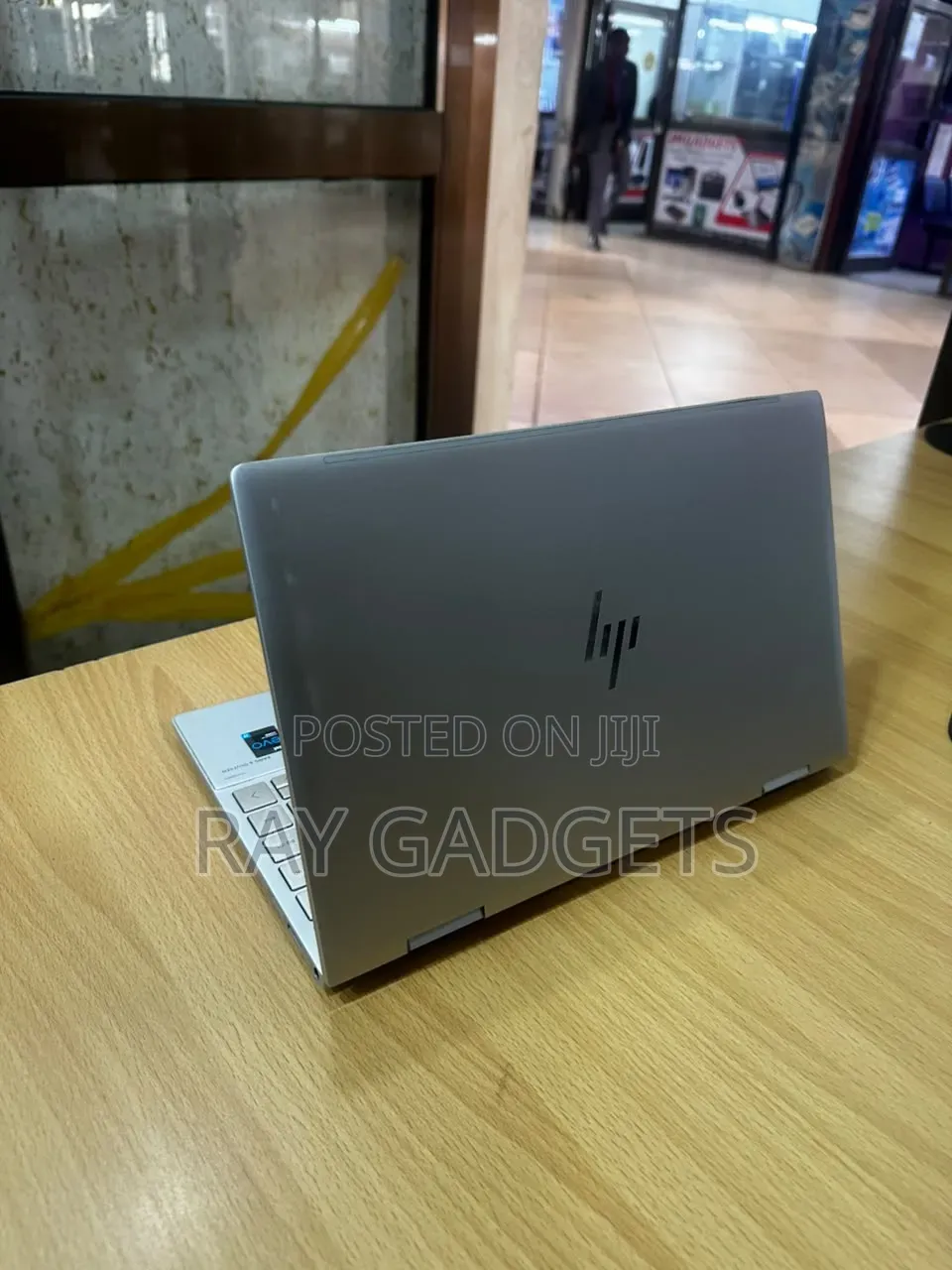 New Laptop HP Envy x360 13z 8GB Intel Core i7 SSD 512GB