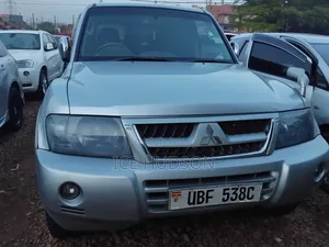 Mitsubishi Pajero 2006 Silver