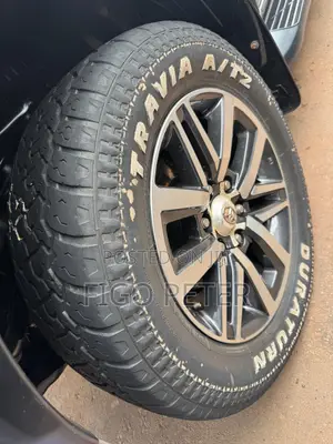 Toyota Hilux 2021 Silver