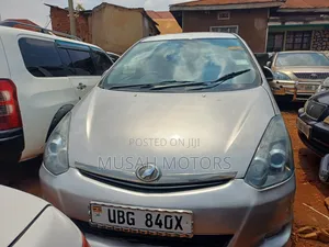 Toyota Wish 2006 Silver