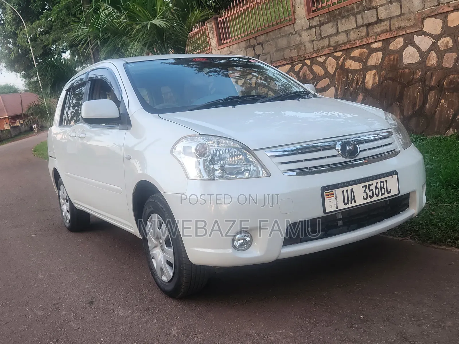 Toyota Raum 2011 White