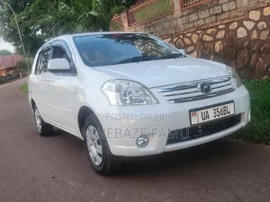 Toyota Raum 2011 White