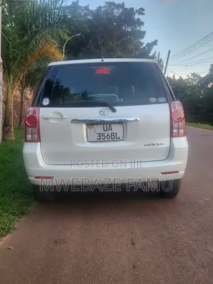 Toyota Raum 2011 White