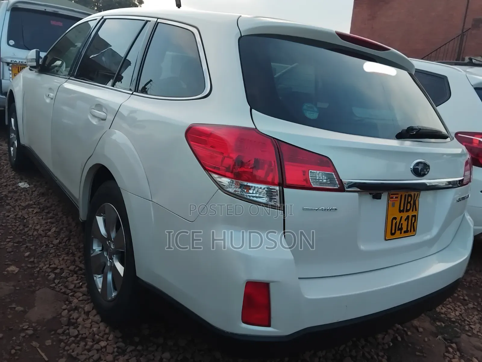 Subaru Outback 2012 White