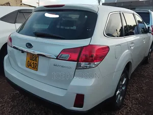 Subaru Outback 2012 White