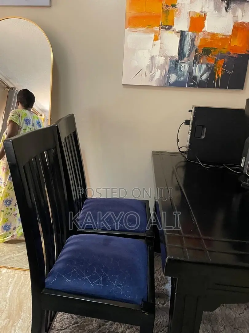 Dinning Table
