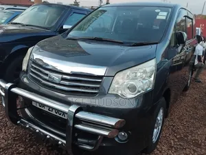 Toyota Noah 2011 Matt Black