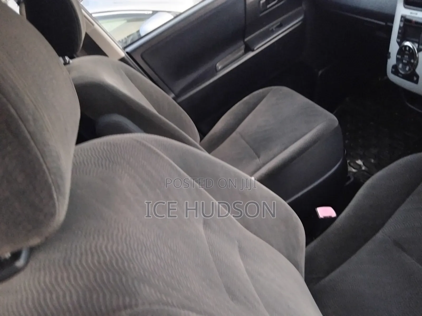 Toyota Noah 2011 Matt Black