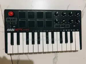Akai Professional MPK Mini MK3 MIDI Controller