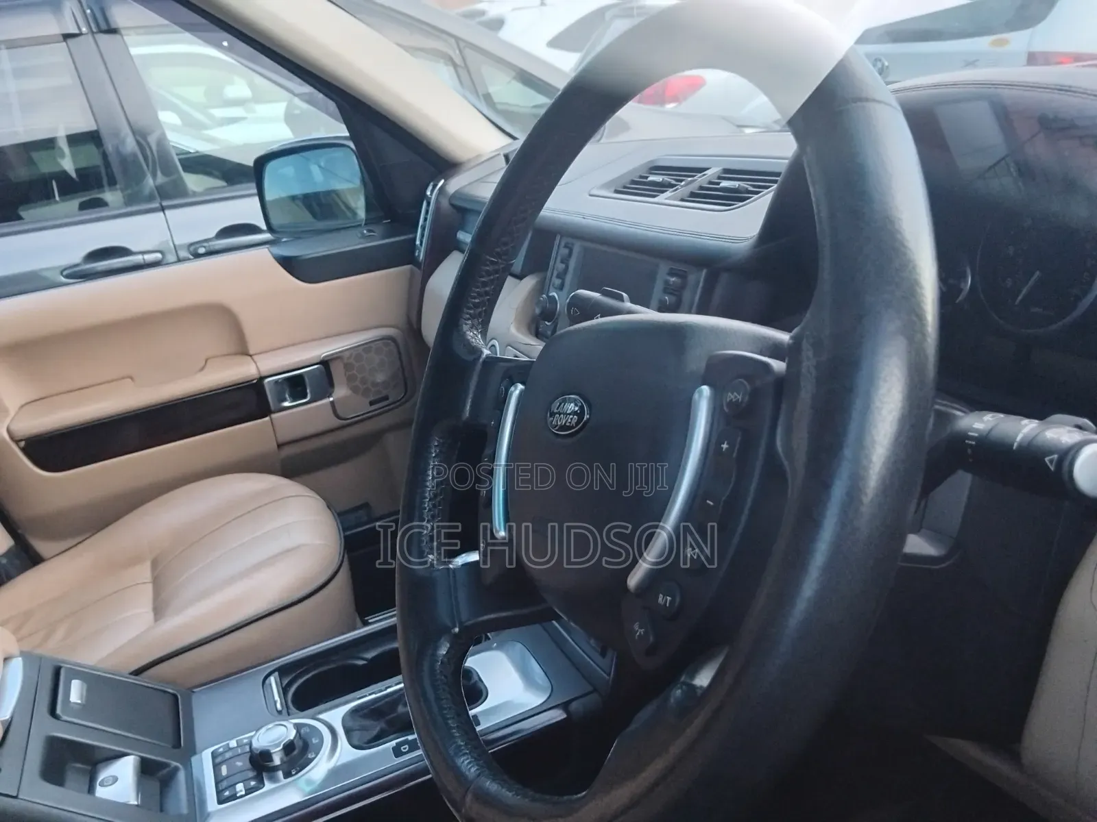 Land Rover Range Rover Vogue 2011 Black