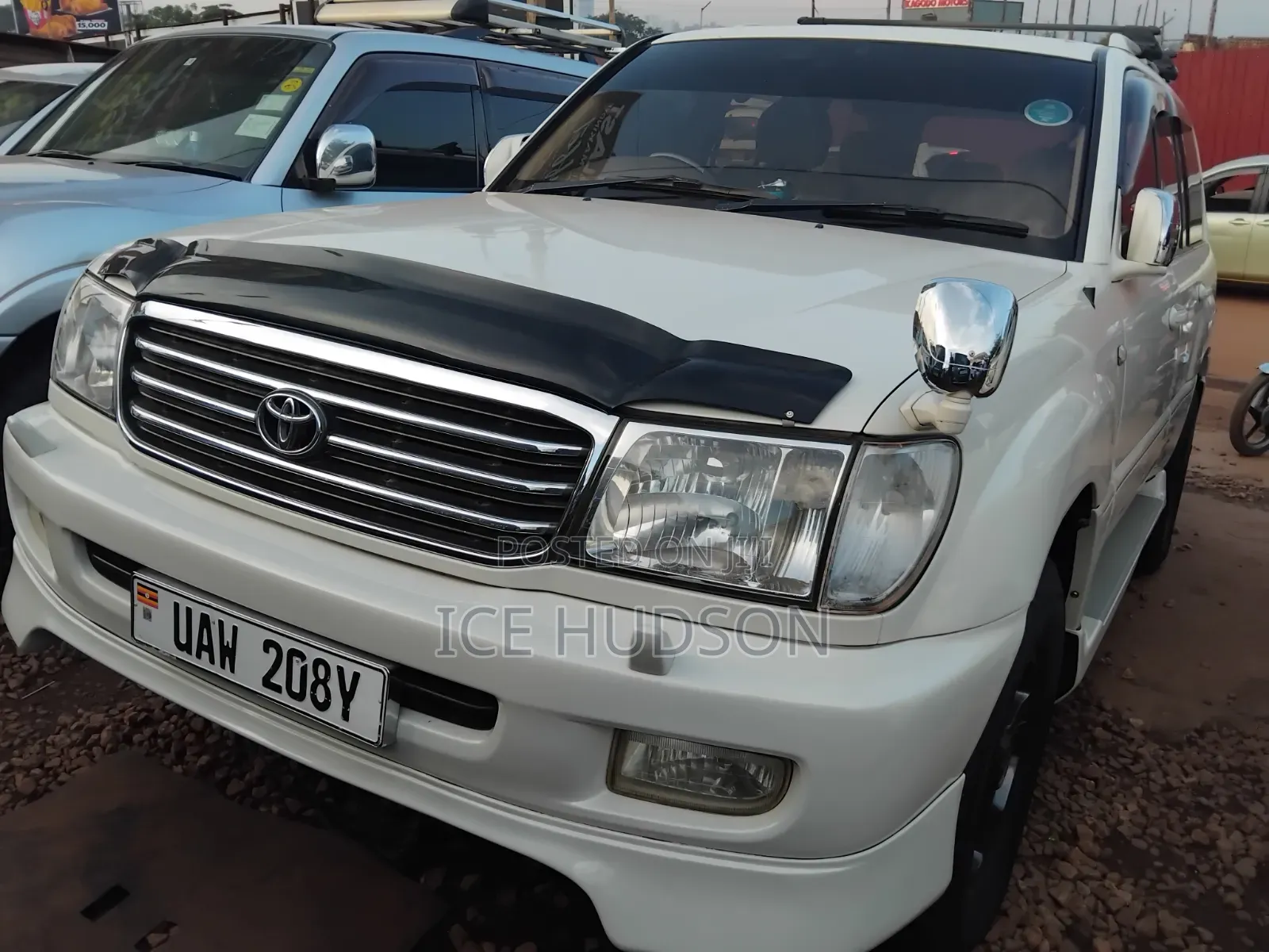 Toyota Land Cruiser 2007 White