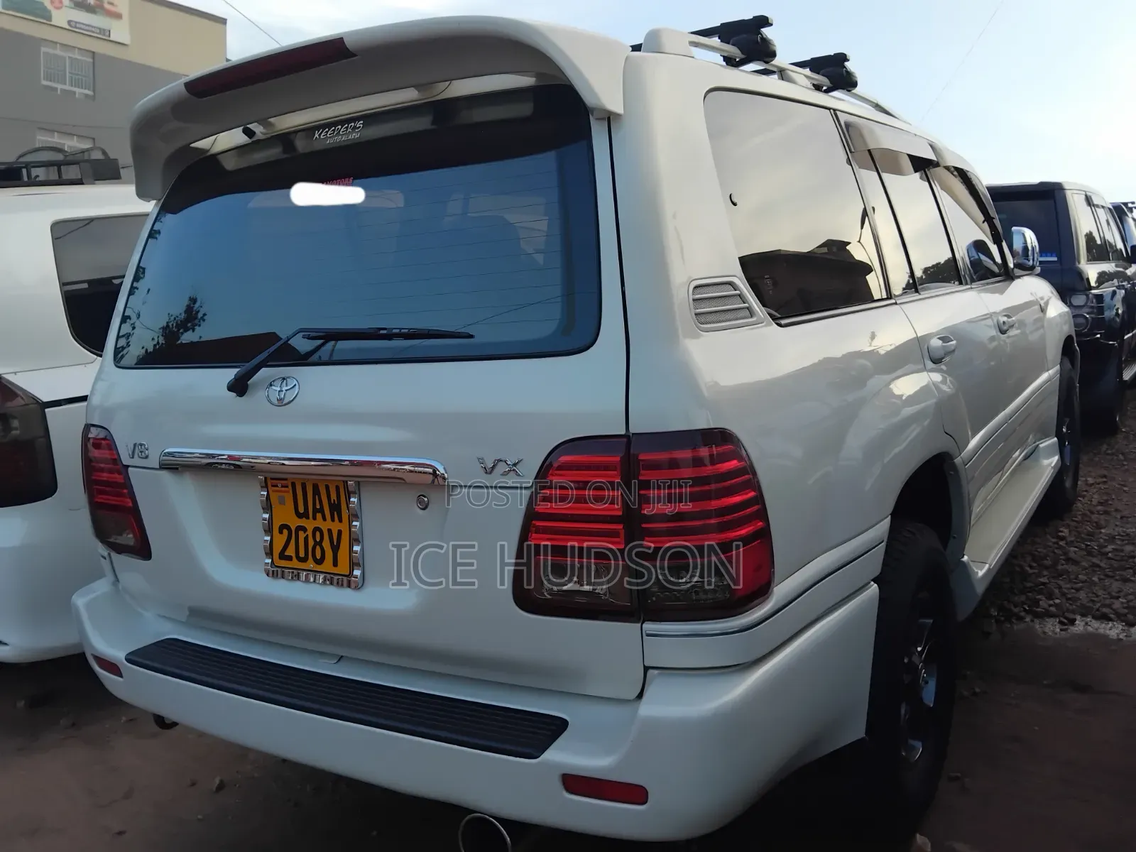Toyota Land Cruiser 2007 White