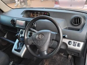 Toyota Corolla Rumion 2010 Silver