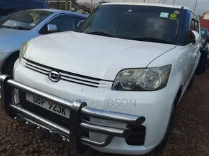 Toyota Corolla Rumion 2012 White