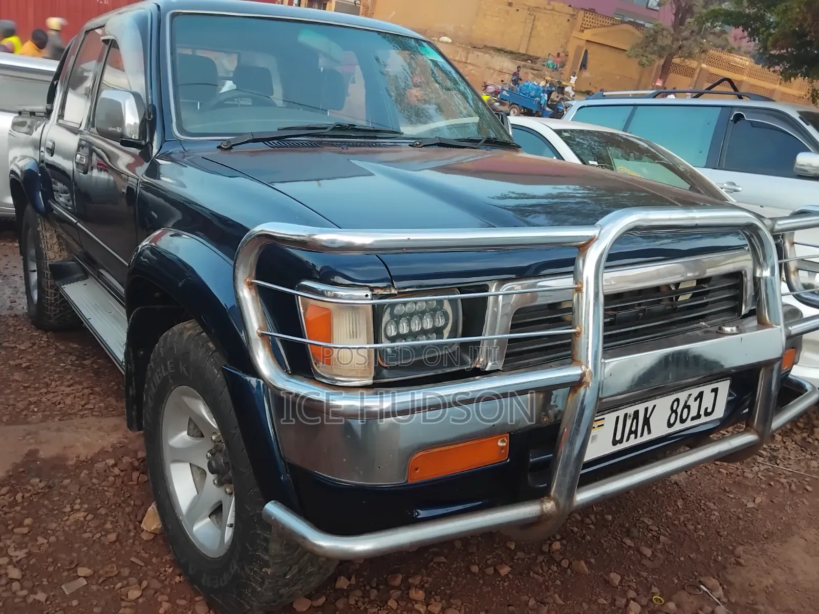 Toyota Hilux 2002 Black