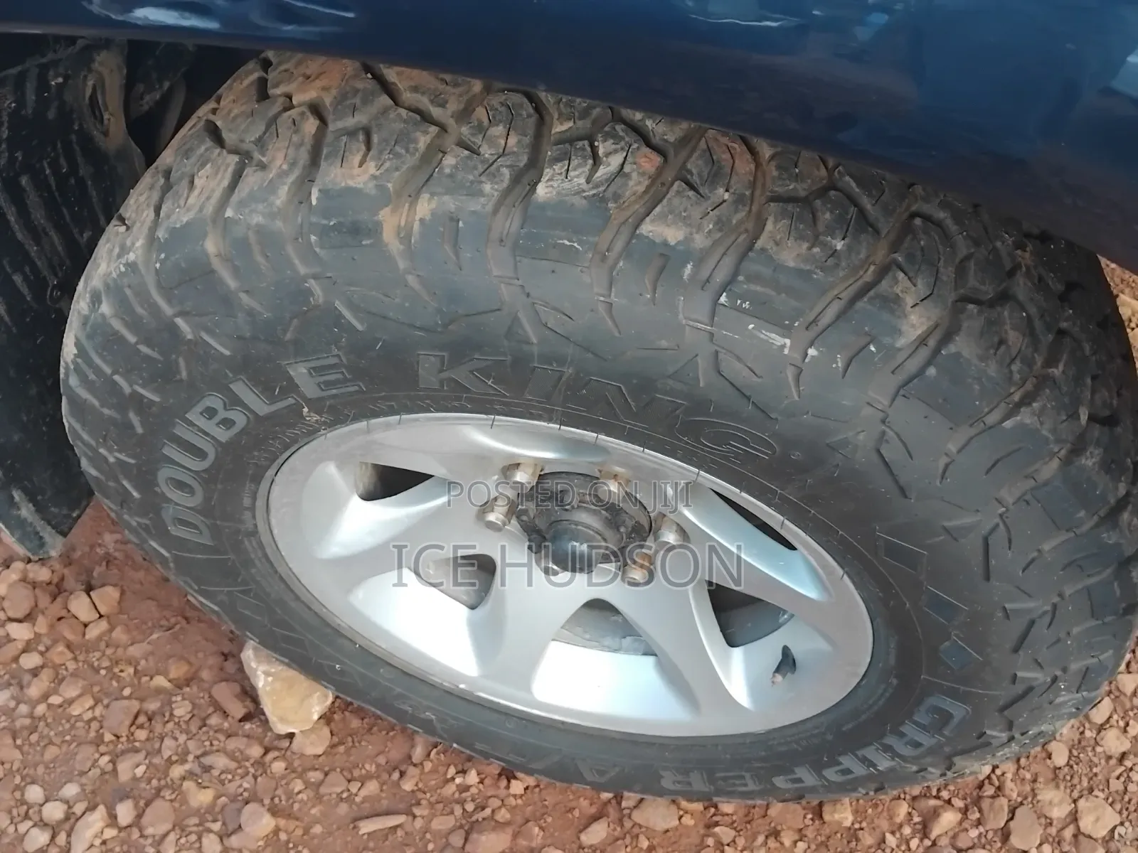 Toyota Hilux 2002 Black