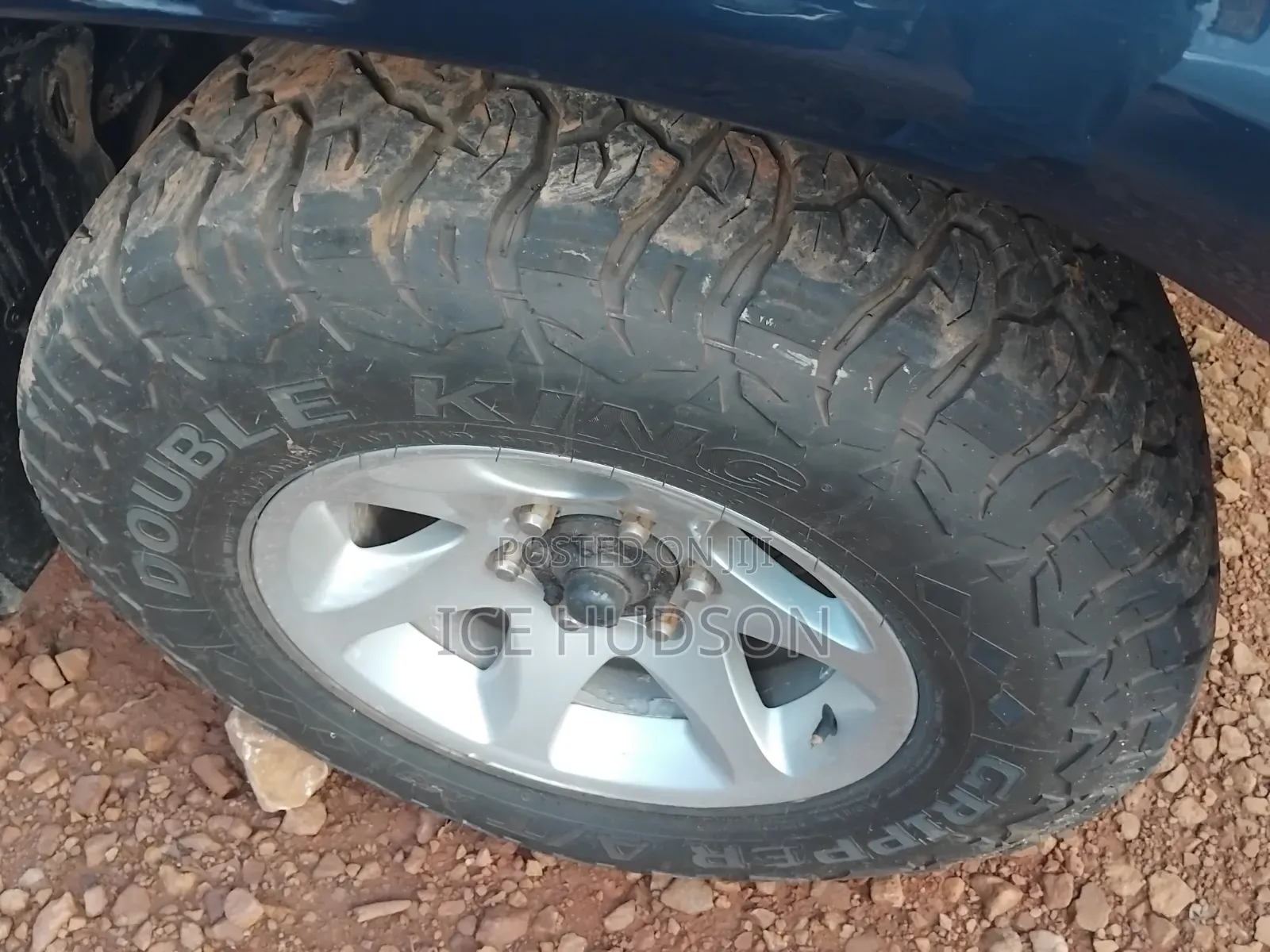Toyota Hilux 2002 Black