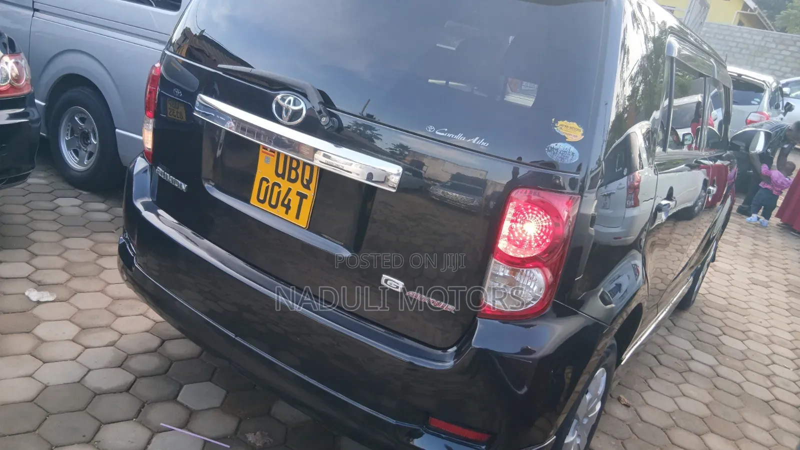 Toyota Corolla Rumion Hatchback 1.8 FWD 2009 Black