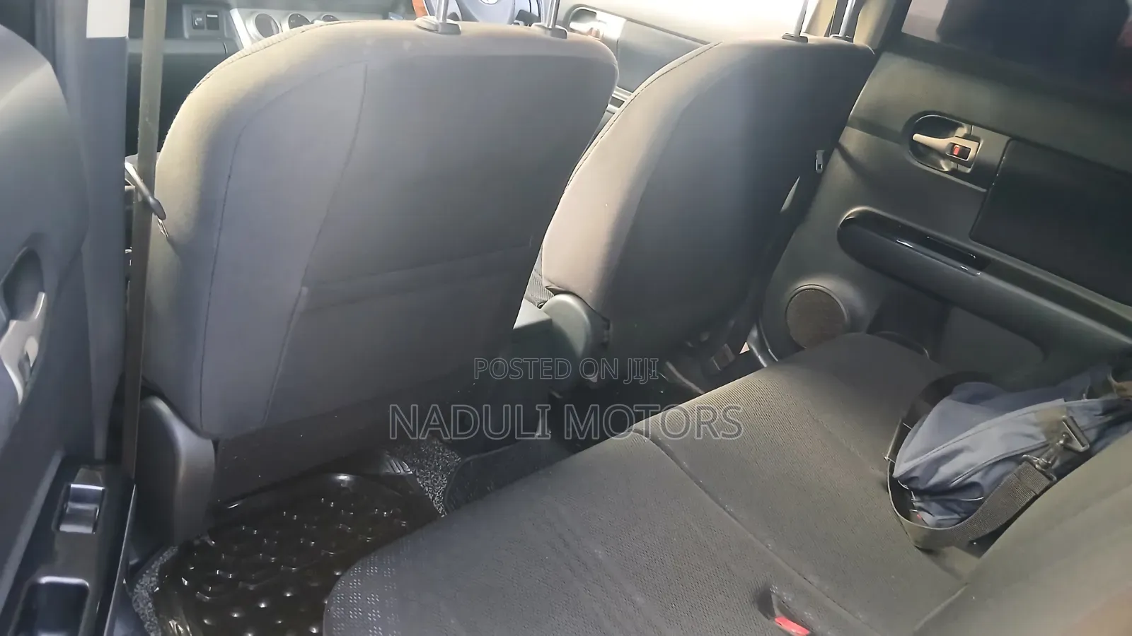 Toyota Corolla Rumion Hatchback 1.8 FWD 2009 Black