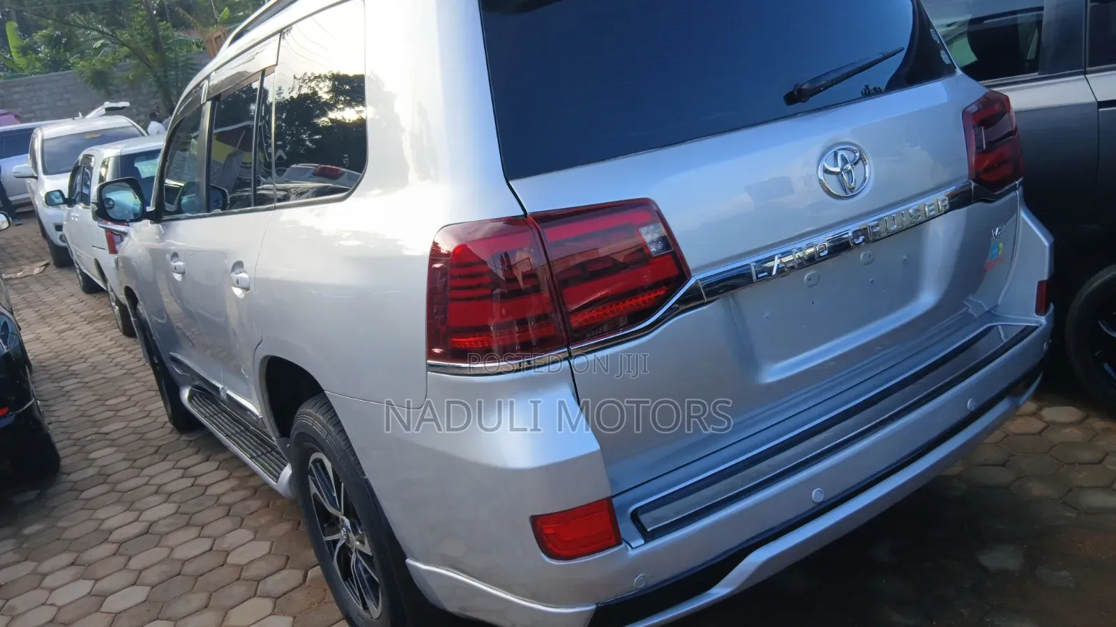 Toyota Land Cruiser 2017 Silver