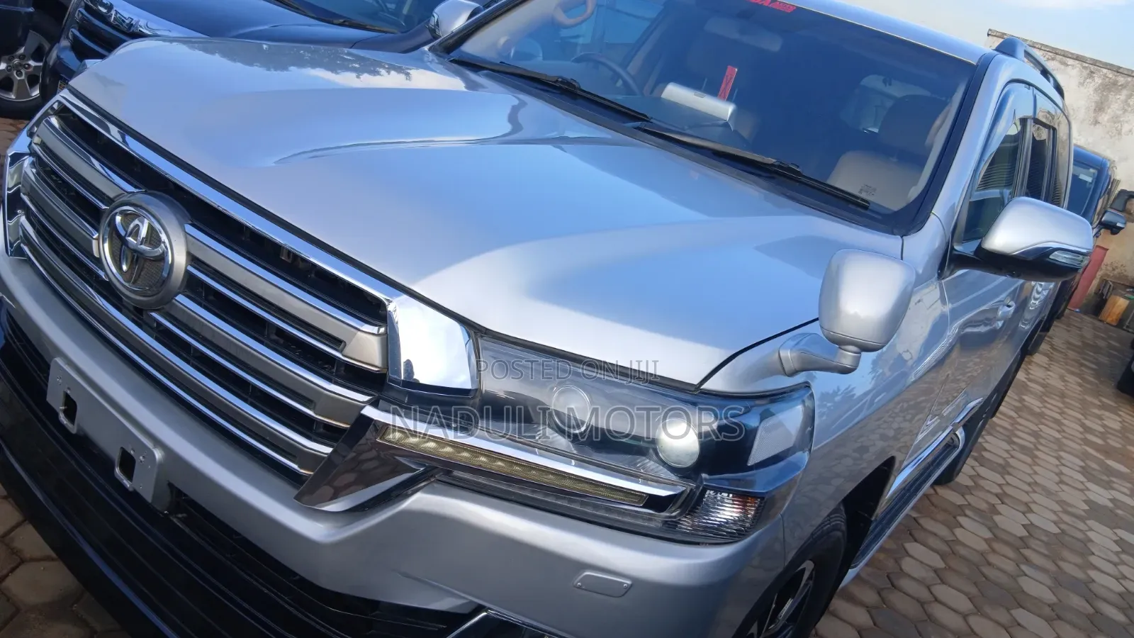 Toyota Land Cruiser 2017 Silver