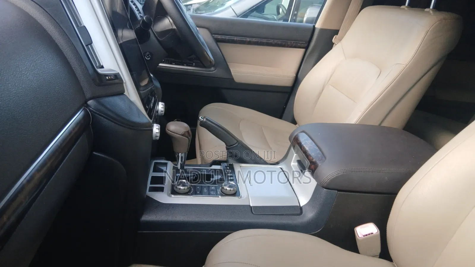 Toyota Land Cruiser 2017 Silver