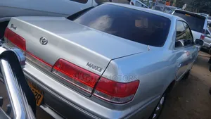 Toyota Mark II 2002 Silver